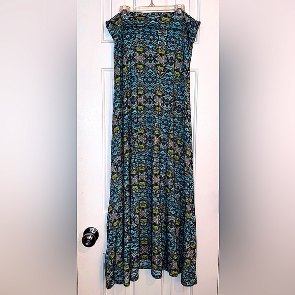 LuLaRoe Dresses & Skirts - LuLaRoe Long skirt size Small